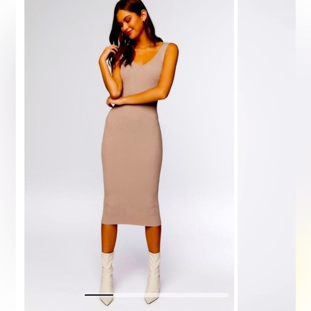 LaLavon Ribbed Knit Bodycon Midi Dress in Tan S NWOT